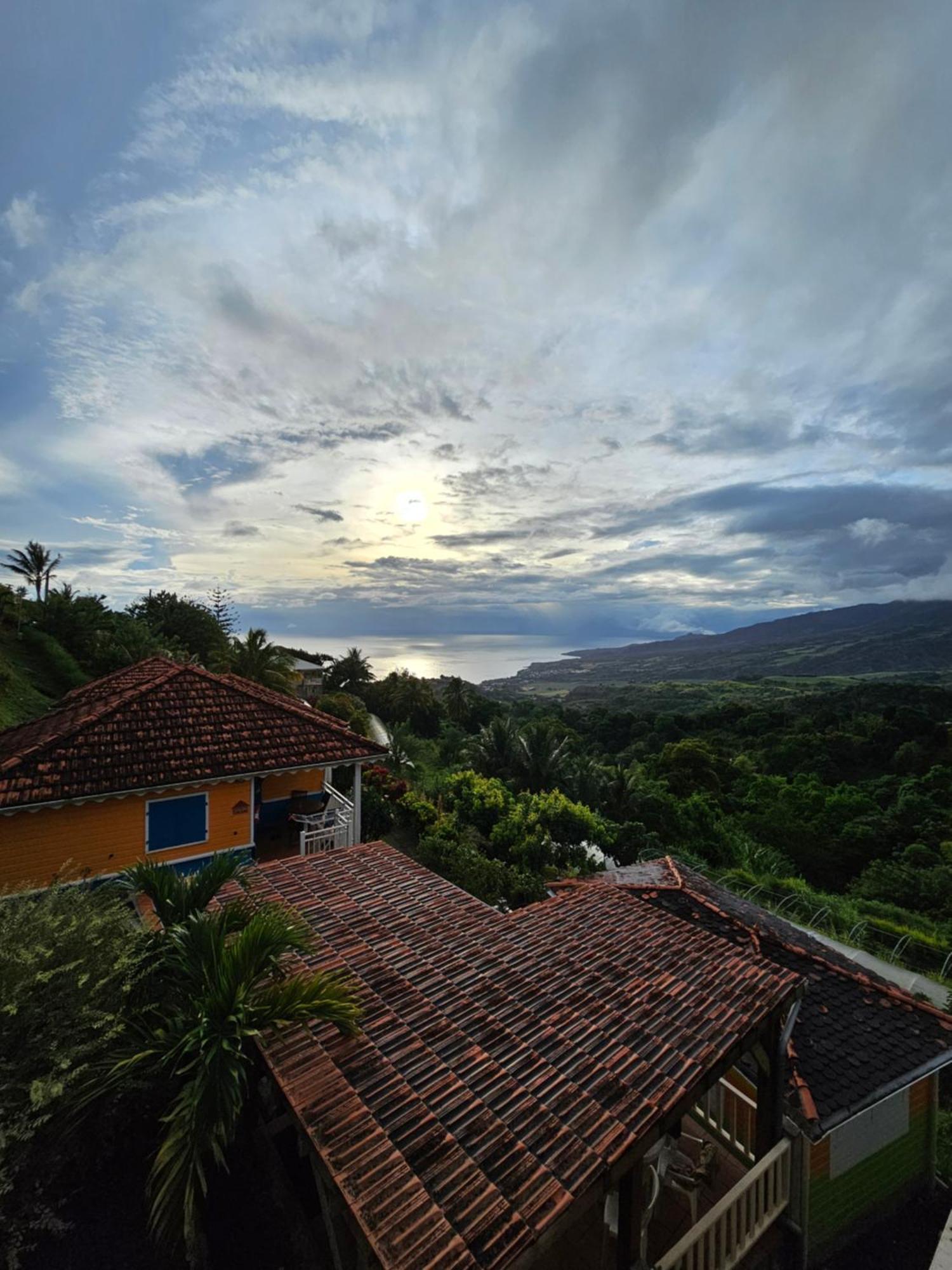 Le Hameau Du Morne Des Cadets Villa Fond-Saint-Denis Ngoại thất bức ảnh